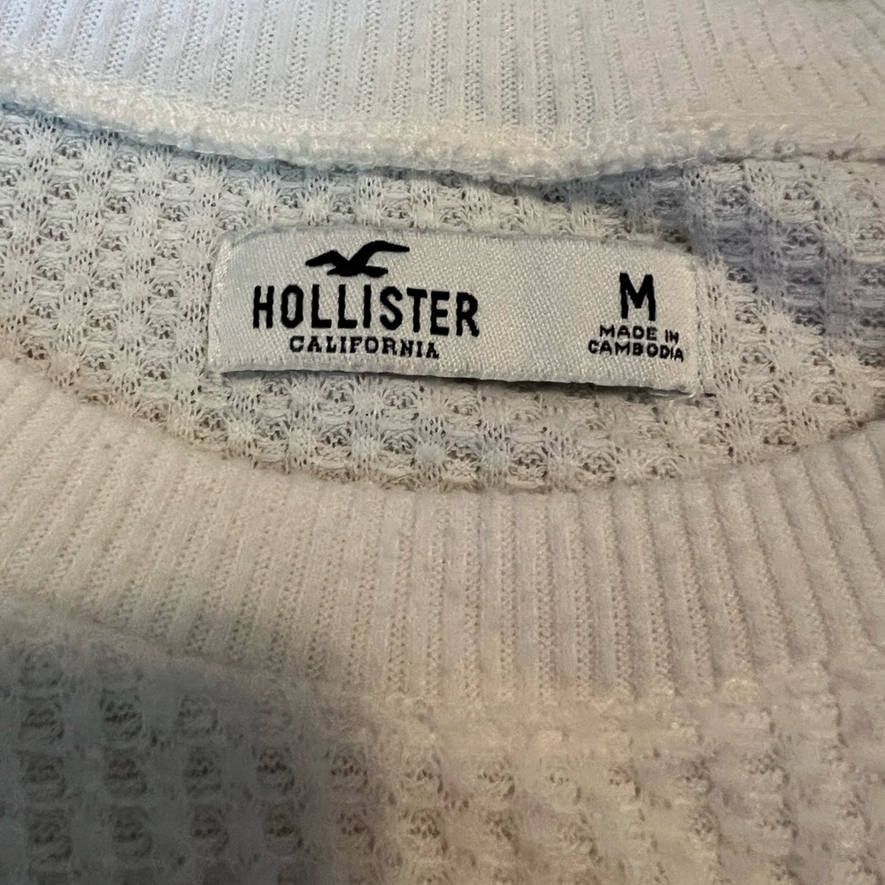 Hollister white sweater - Picture 3 of 3